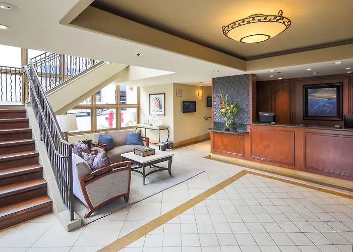 Monterey Bay Inn